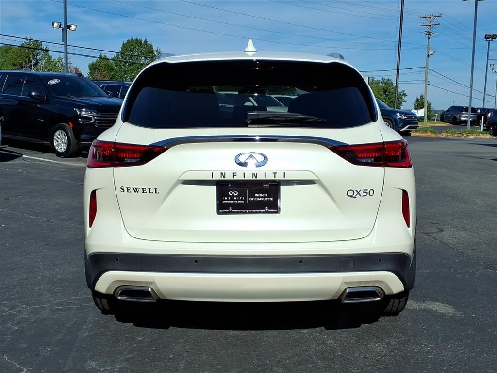 2021 Infiniti QX50 Luxe photo 19