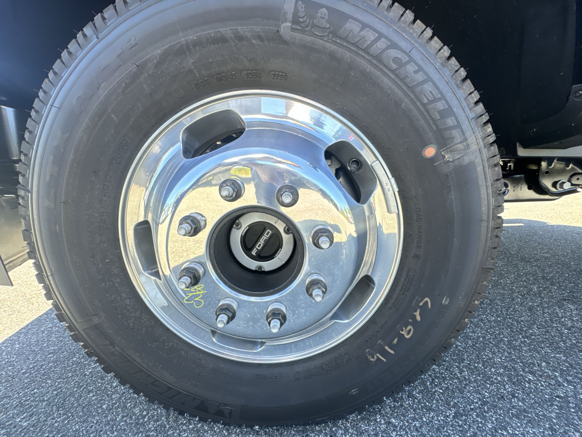 2026 Ford F-350 XL photo 2