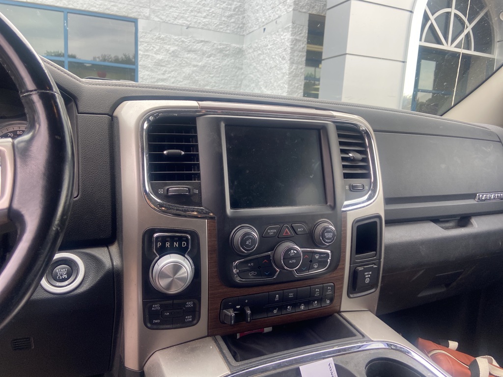 2016 Ram 1500 Laramie photo 12