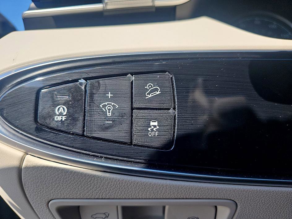 2025 Genesis GV70 2.5T photo 16