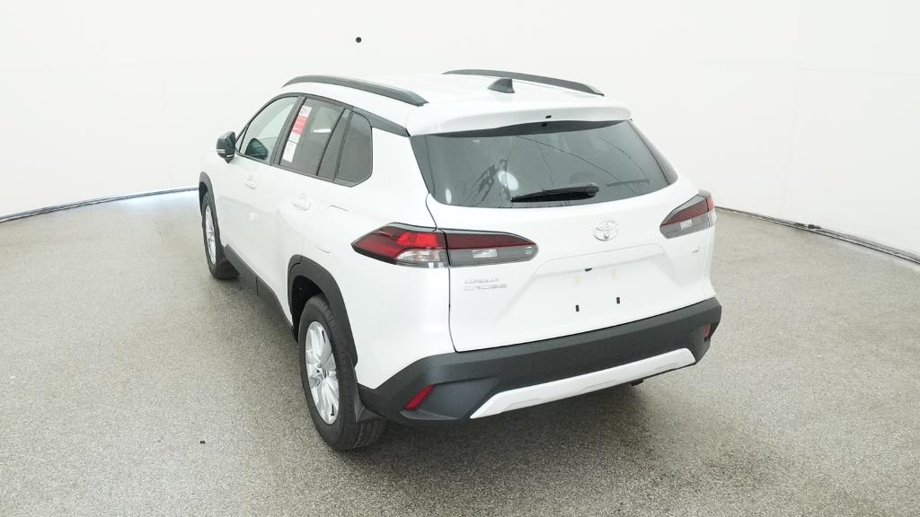 2026 Toyota Corolla Cross LE photo 16