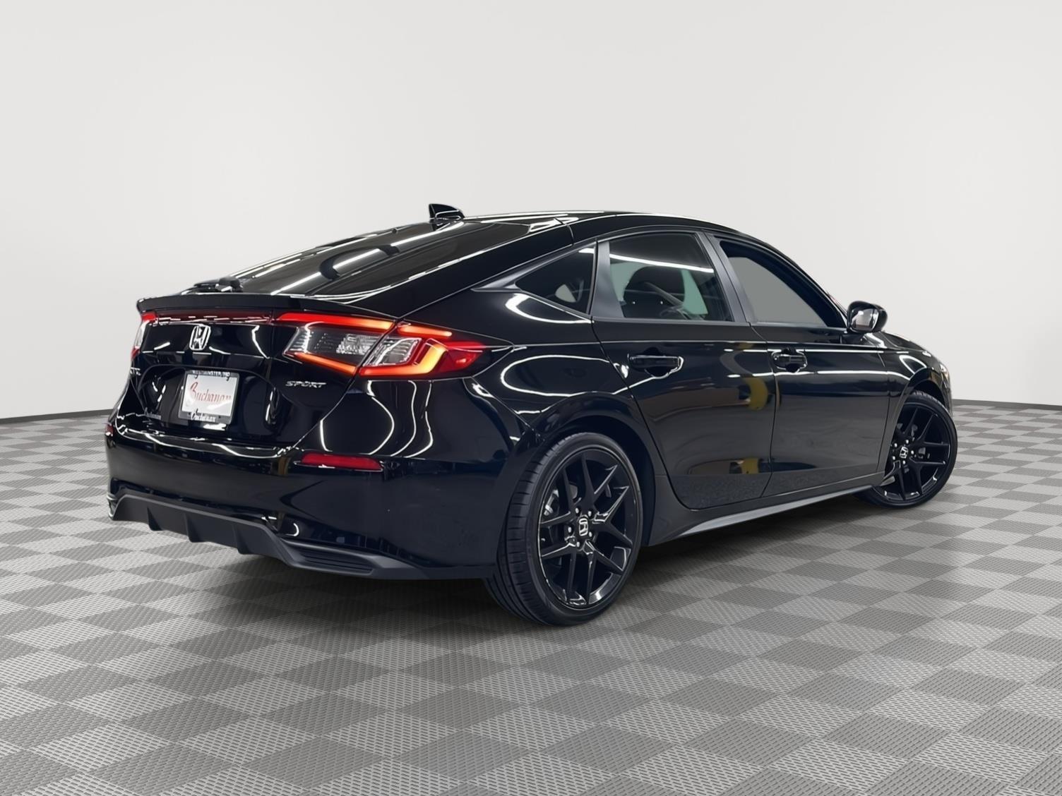 2024 Honda Civic Hatchback Sport photo 4