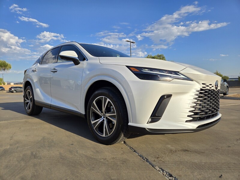 2025 Lexus RX 350 Premium photo 2