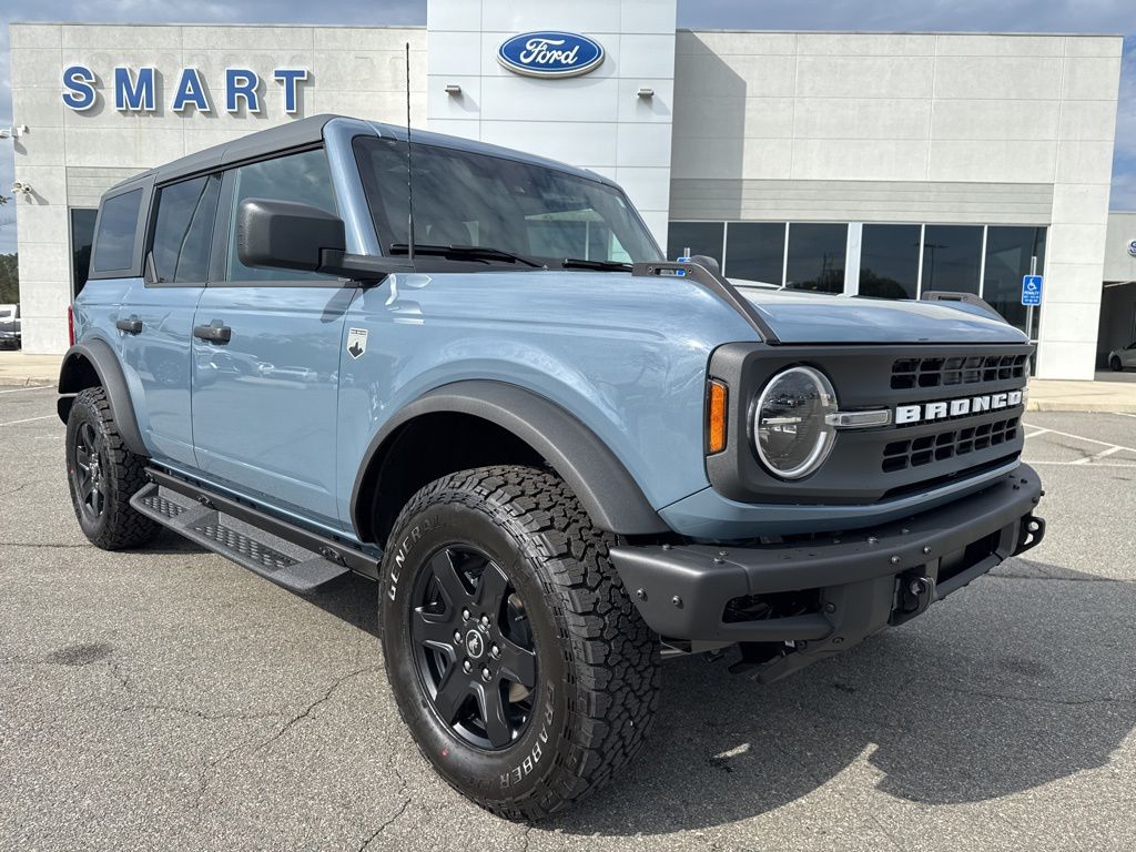 2025 Ford Bronco 4-Door Big Bend's photo