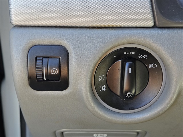 2010 Porsche Cayenne Base photo 26