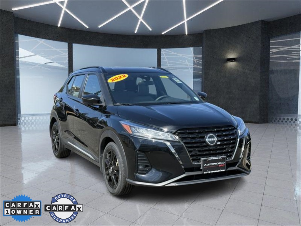 2022 Nissan Kicks SR's photo