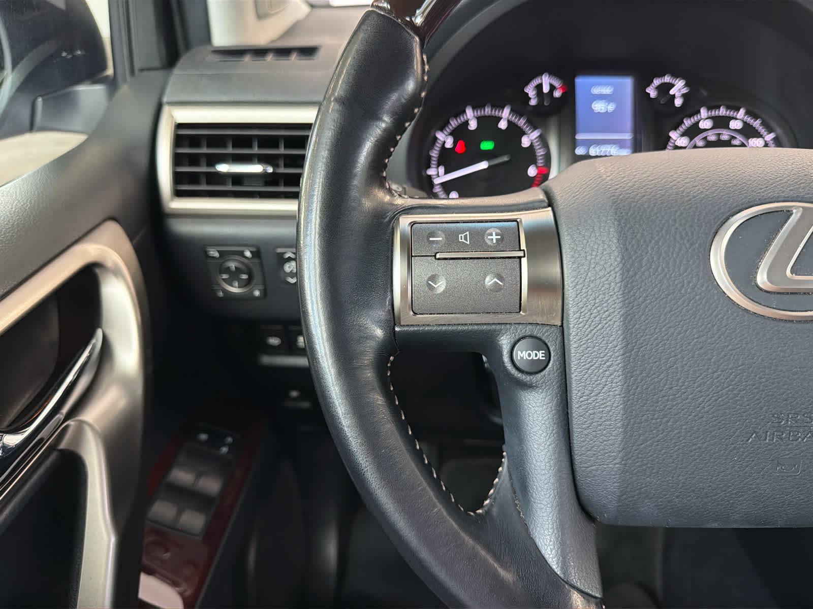 2018 Lexus GX 460 photo 16