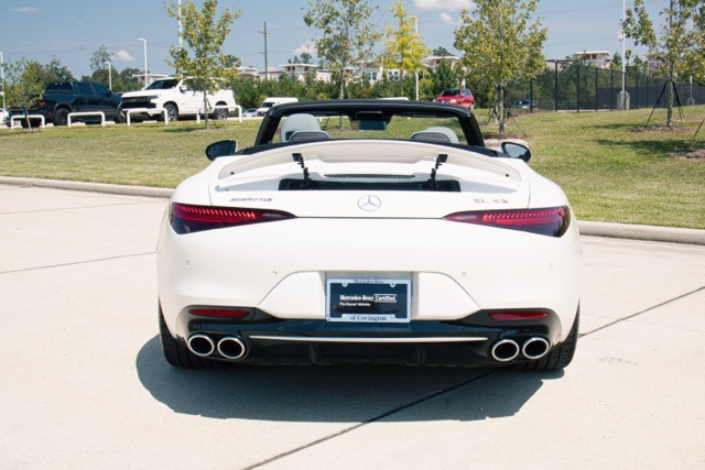 2025 Mercedes Benz SL AMG 43 photo 9