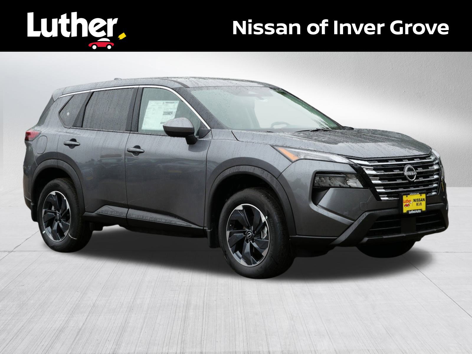 2026 Nissan Rogue SV's photo