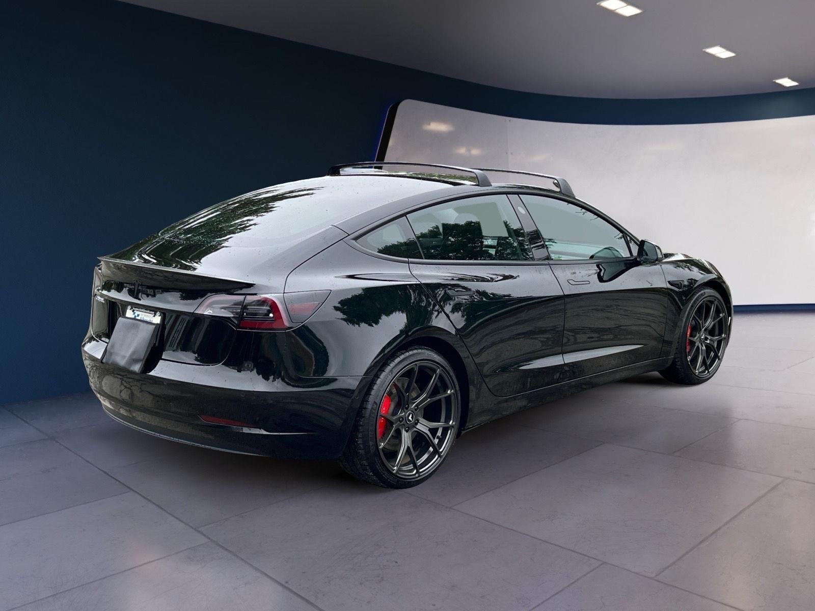 2018 Tesla Model 3 Long Range photo 3