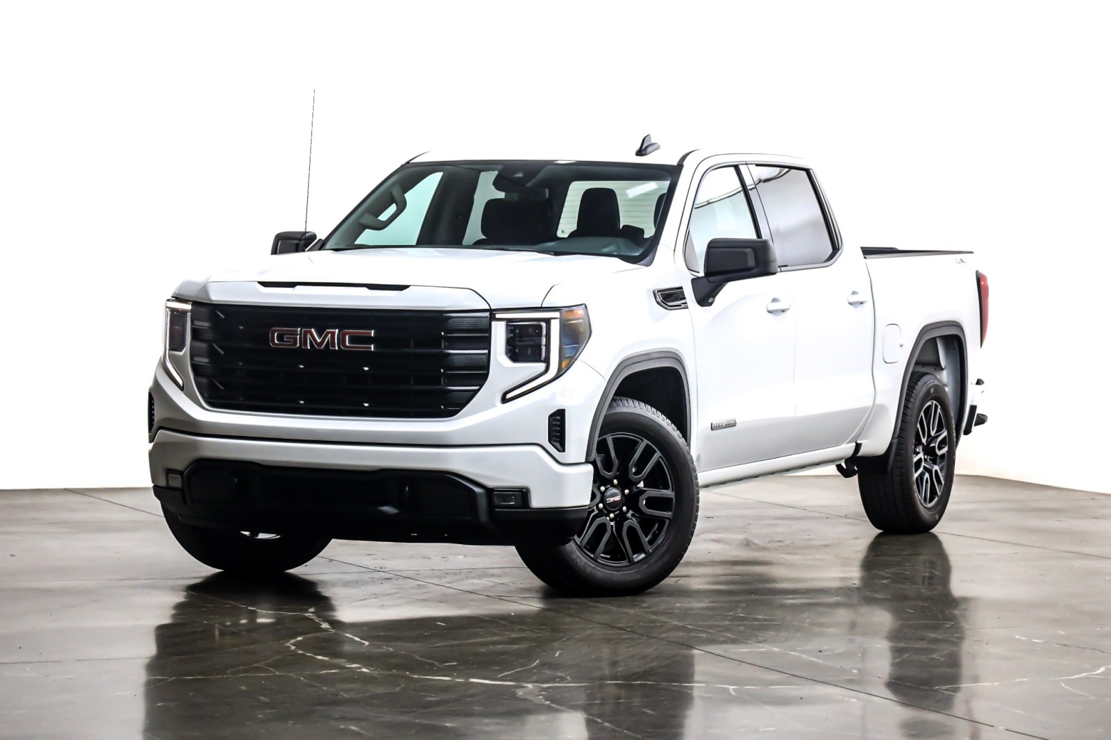 2023 GMC Sierra 1500 Elevation's photo