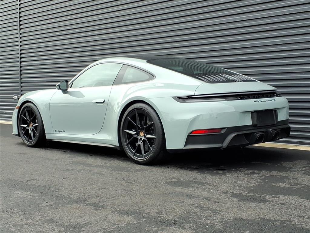 2025 Porsche 911 4 GTS photo 3