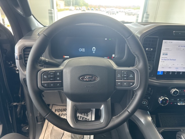 2025 Ford F-150 XLT photo 17