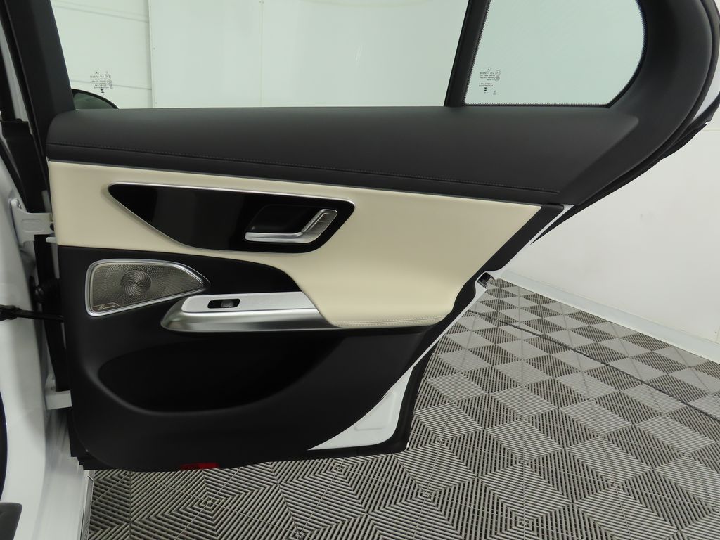 2026 Mercedes Benz E 4MATIC Sedan photo 25