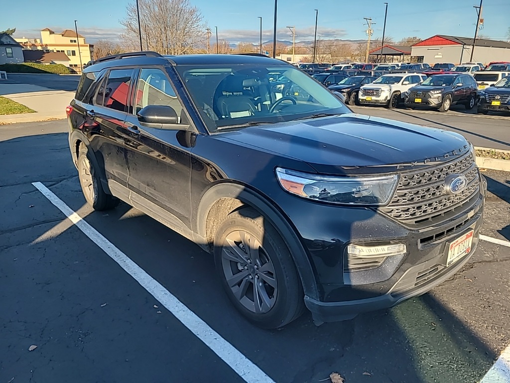 2022 Ford Explorer XLT photo 4