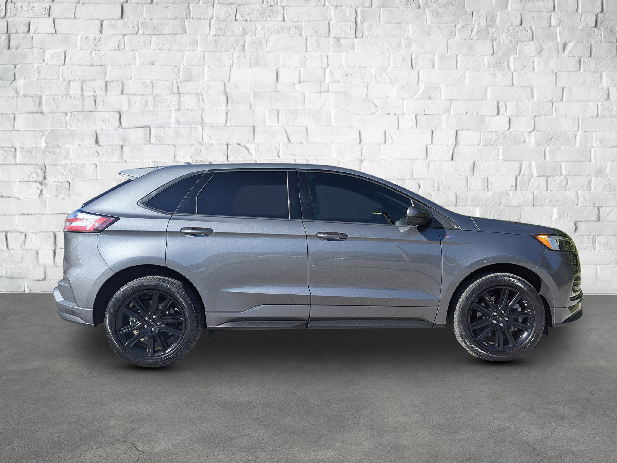 2024 Ford Edge ST-Line photo 5