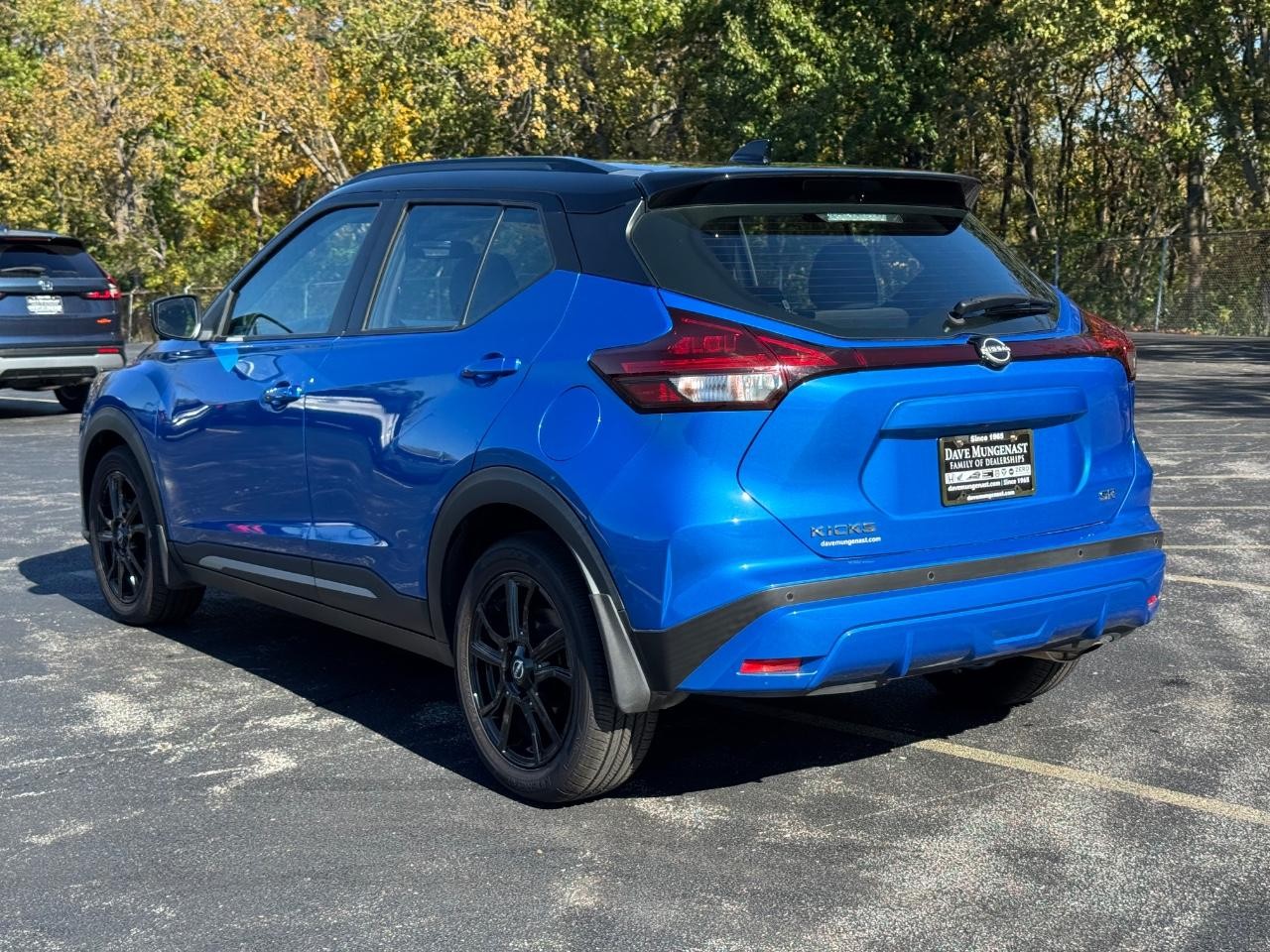 2023 Nissan Kicks SR photo 4