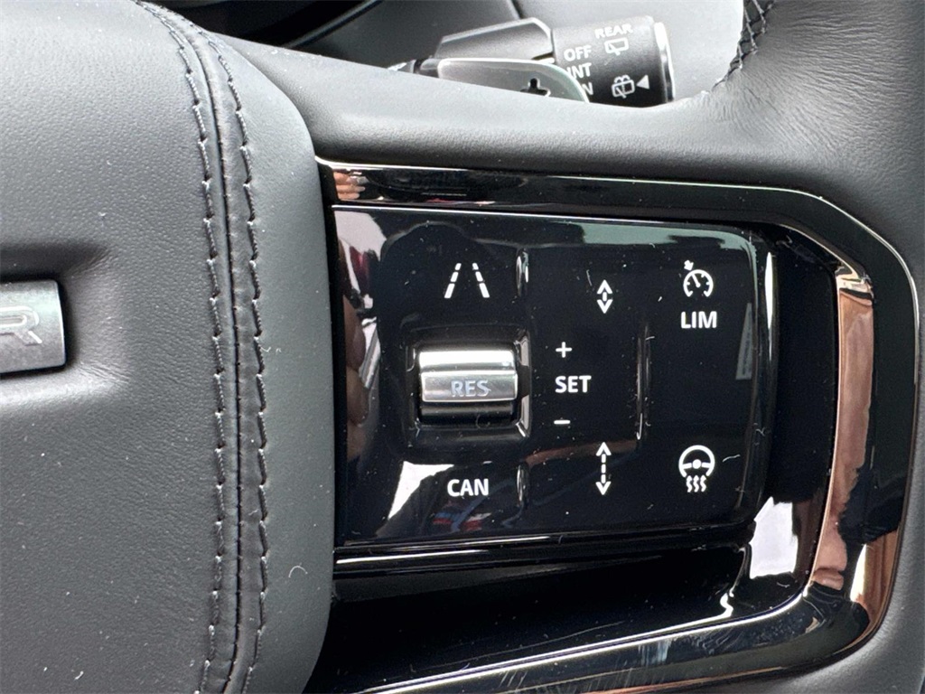 2025 Land Rover Range Rover Sport SE photo 21