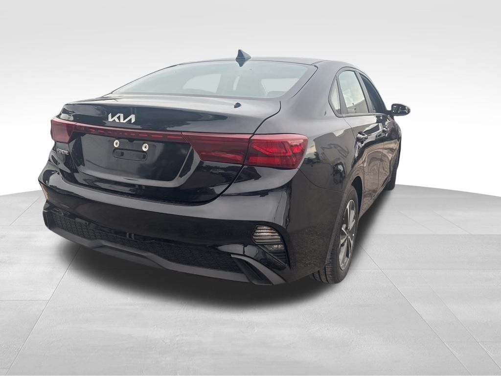 2023 Kia Forte LXS photo 18