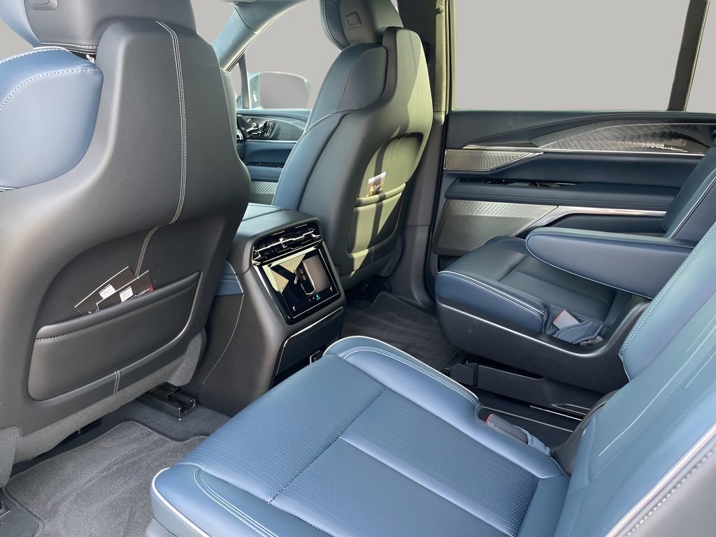 2025 Cadillac Escalade IQ Sport photo 14