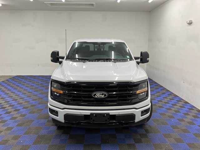 2025 Ford F-150 XLT photo 2