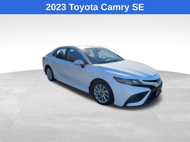 2023 Toyota Camry SE photo 2