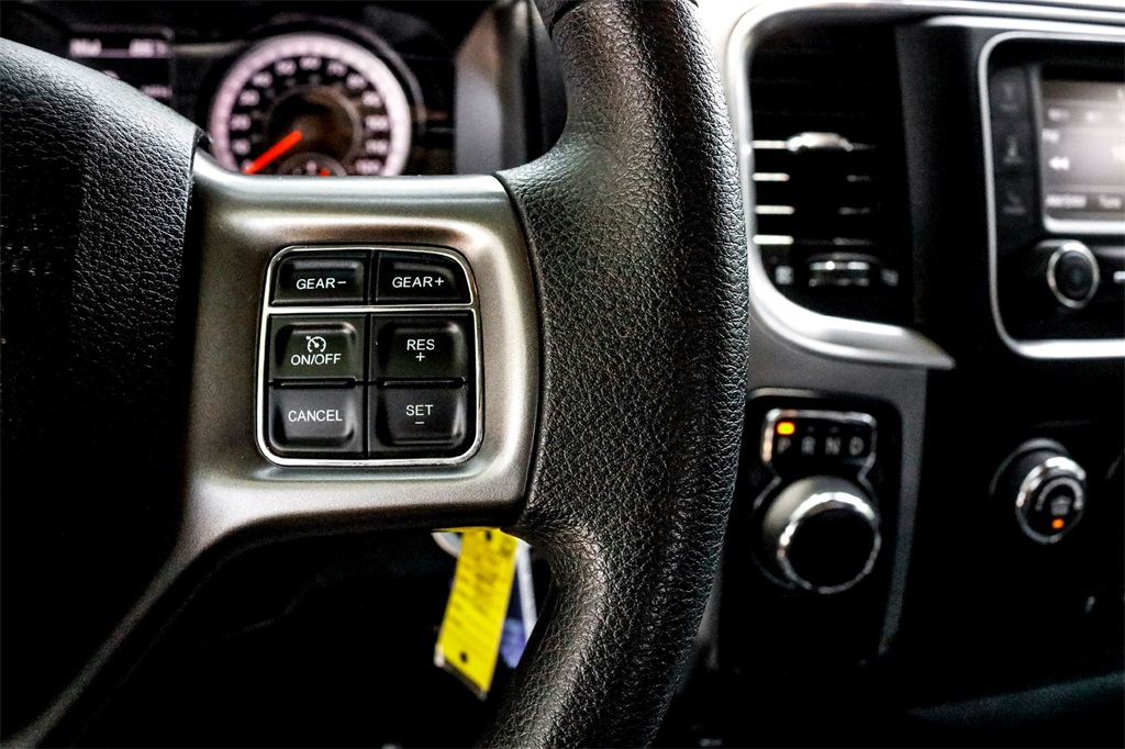 2024 Ram 1500 SLT photo 19