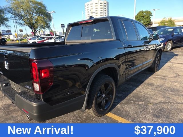 2023 Honda Ridgeline Black Edition photo 3