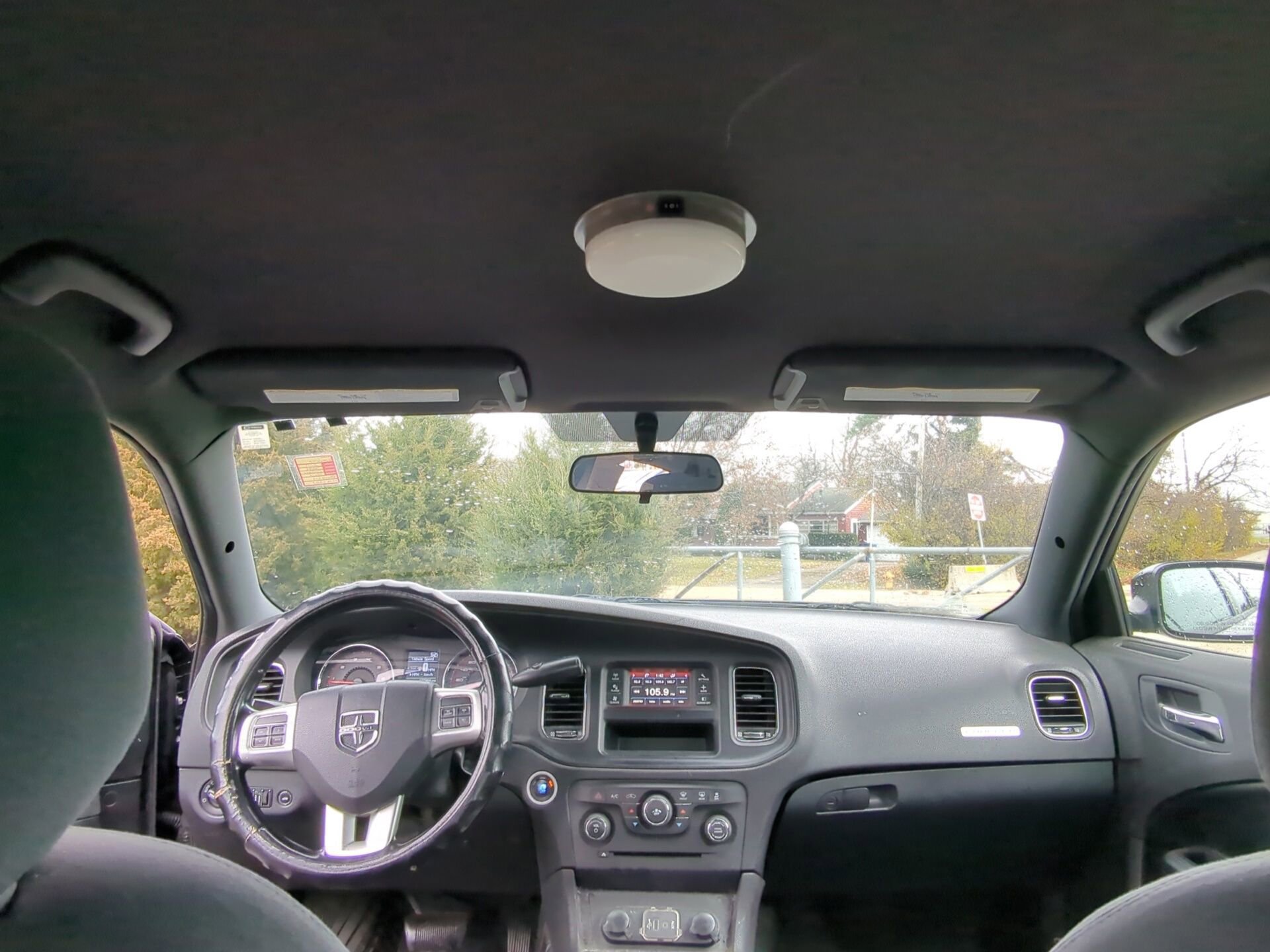 2011 Dodge Charger photo 3