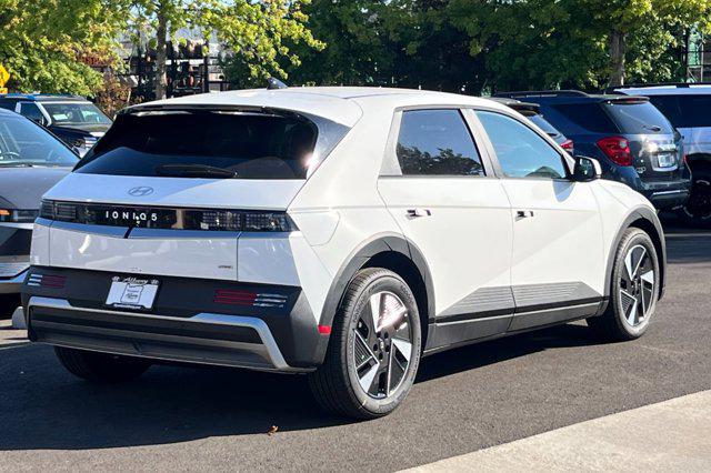 2025 Hyundai Ioniq 5 SE photo 4