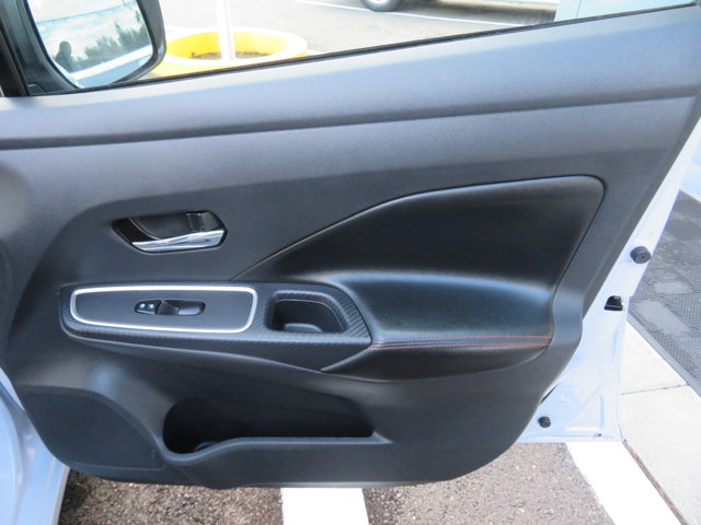 2024 Nissan Versa SR photo 10