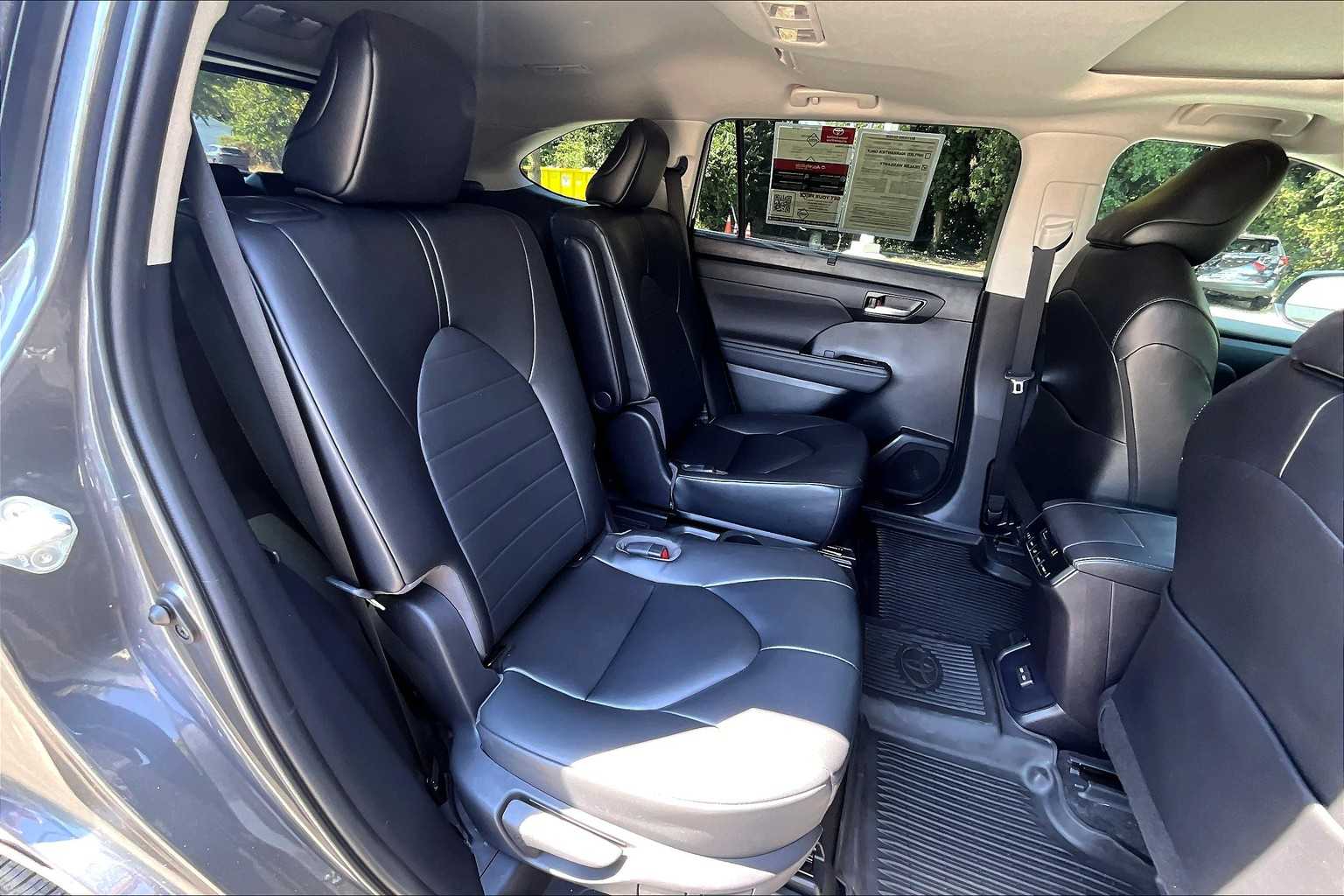 2023 Toyota Highlander XLE photo 20
