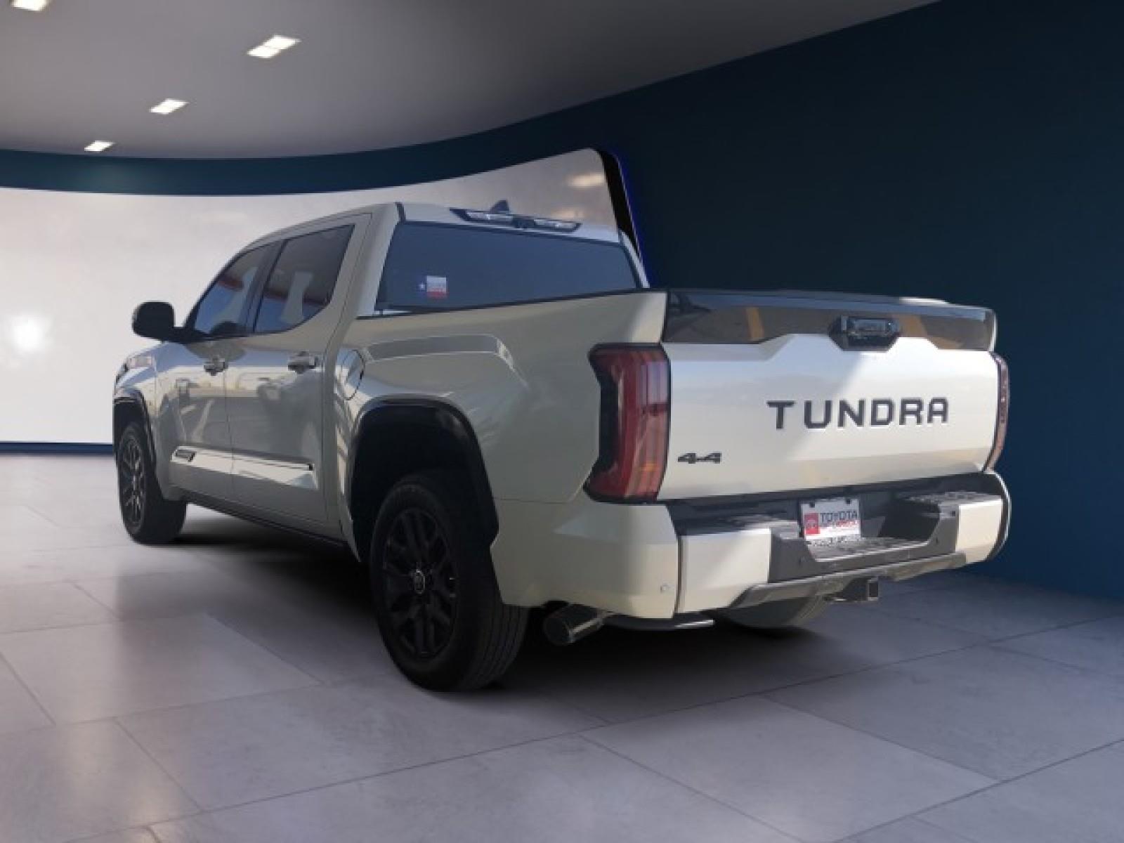 2024 Toyota Tundra Platinum CrewMax photo 2