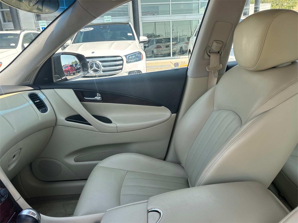 2017 Infiniti QX50 Base photo 16