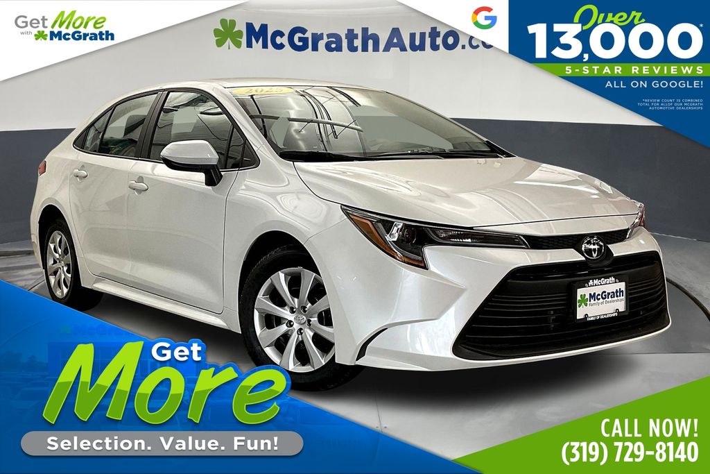 2025 Toyota Corolla LE's photo