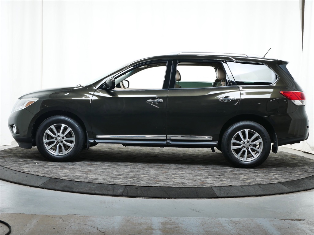 Used 2015 Nissan Pathfinder SL with VIN 5N1AR2MM2FC712404 for sale in Golden Valley, Minnesota