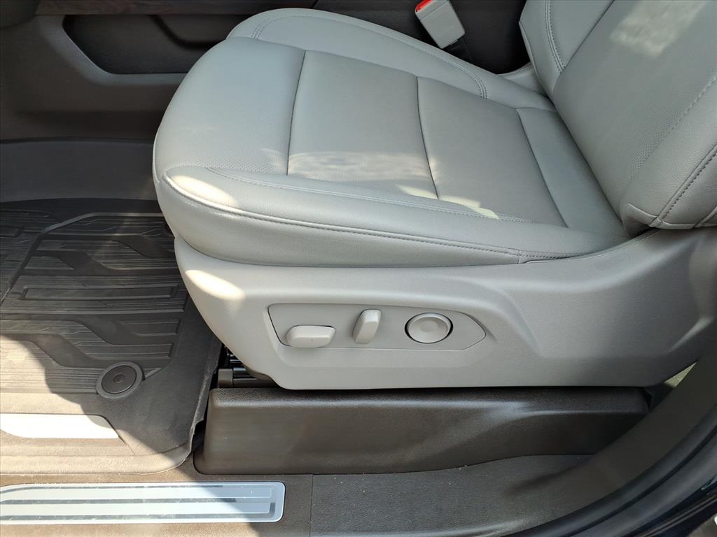 2025 Gmc Sierra 1500 SLT photo 14
