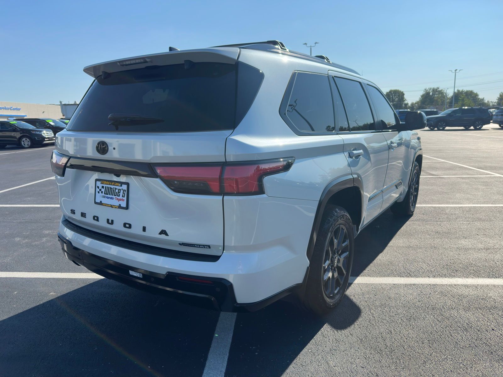 2025 Toyota Sequoia Platinum photo 5