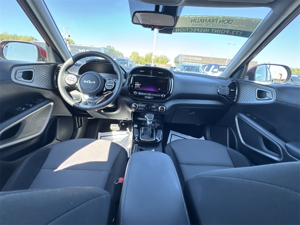 2023 Kia Soul S photo 10