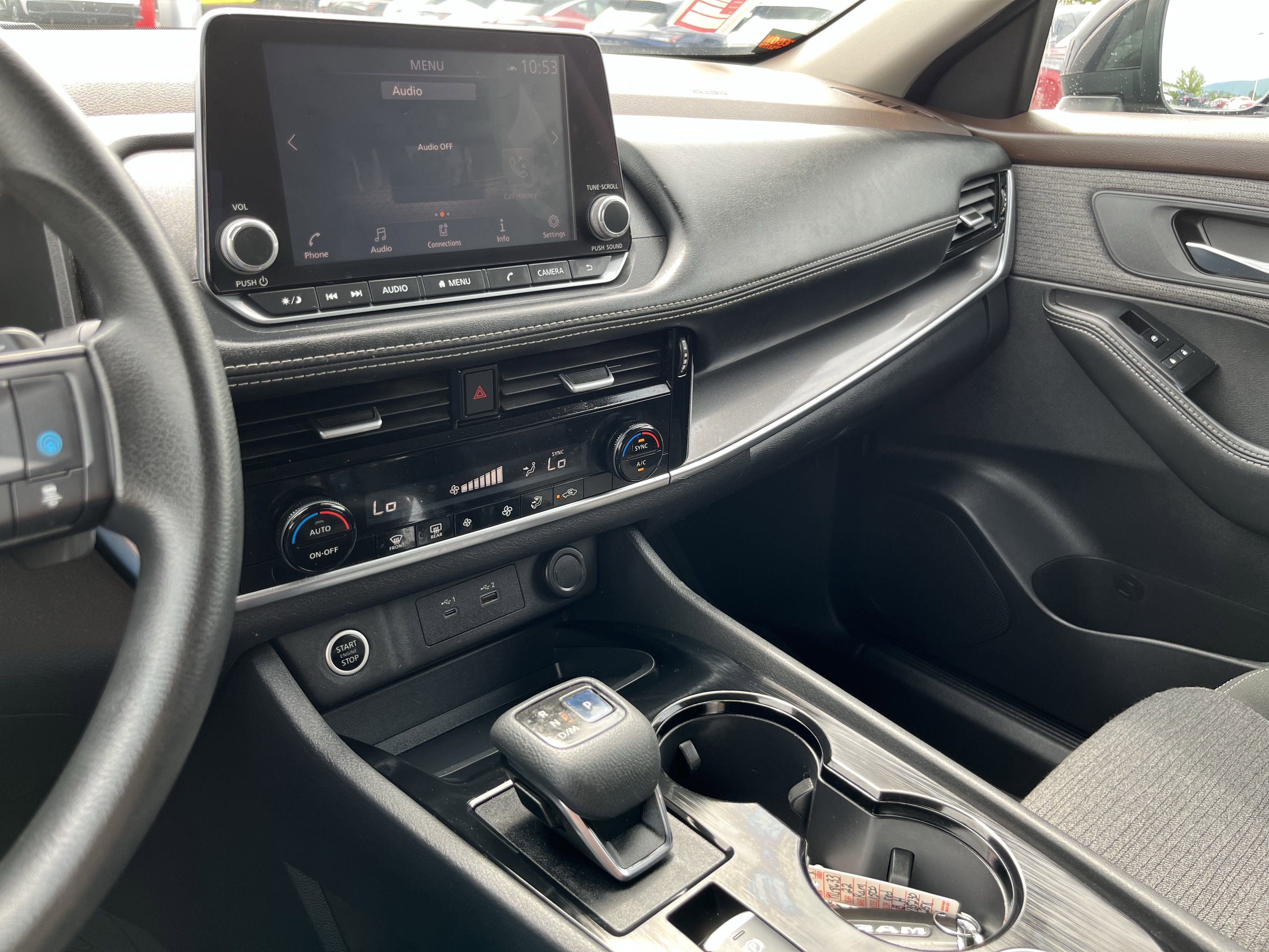 2021 Nissan Rogue AWD SV photo 8