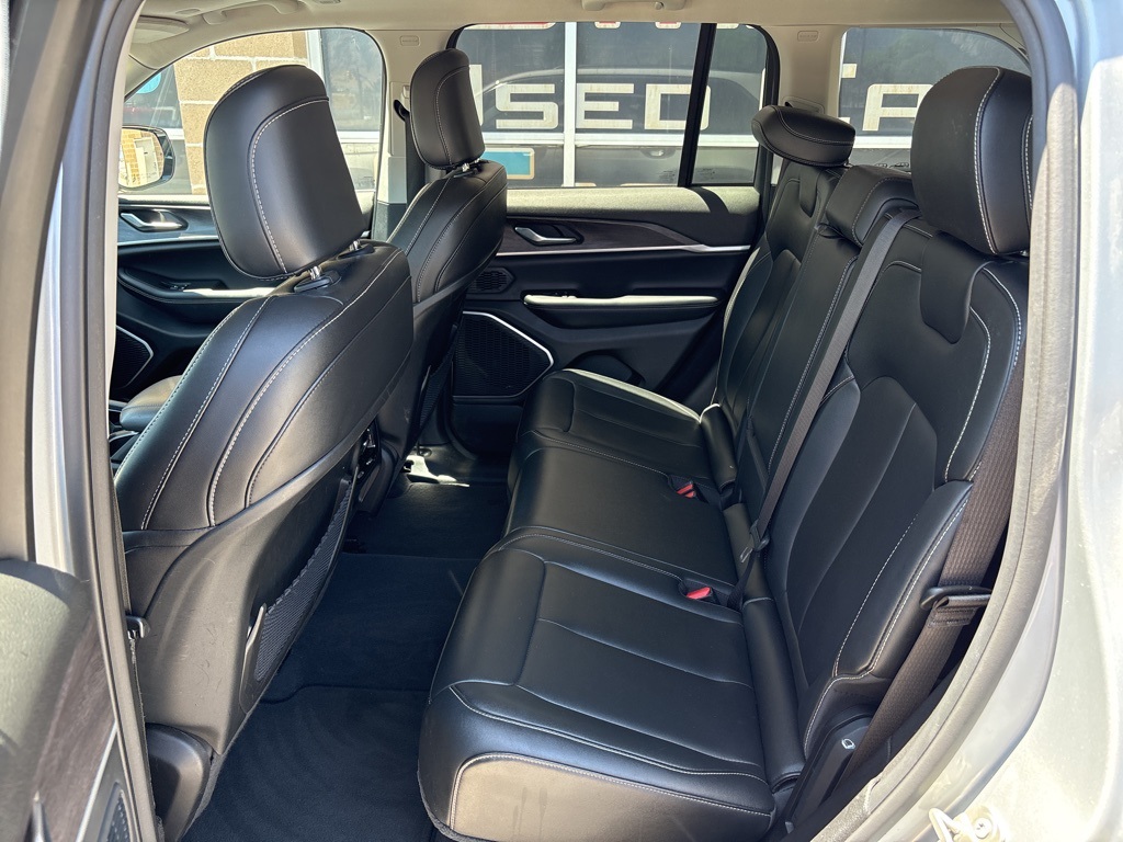 2023 Jeep Cherokee 4xe photo 18