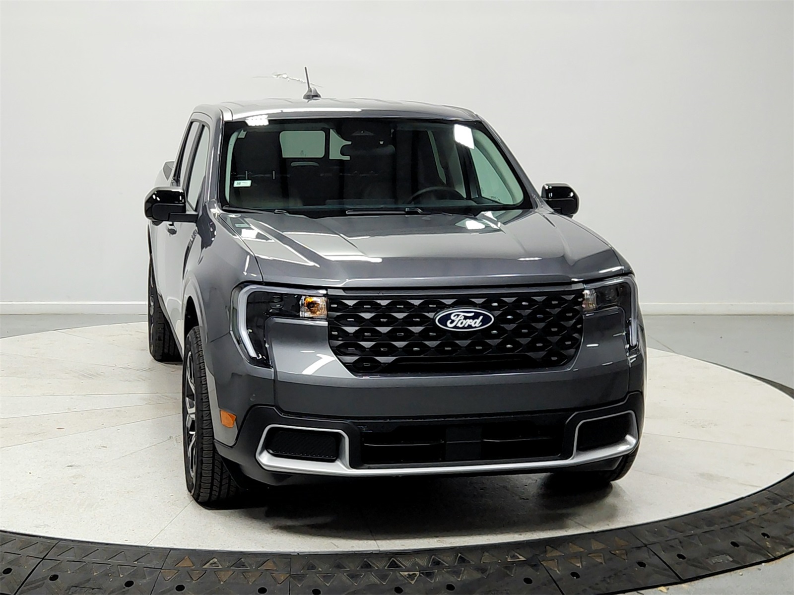 2025 Ford Maverick Lariat photo 2