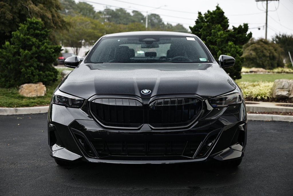 2026 Bmw 550e xDrive photo 12