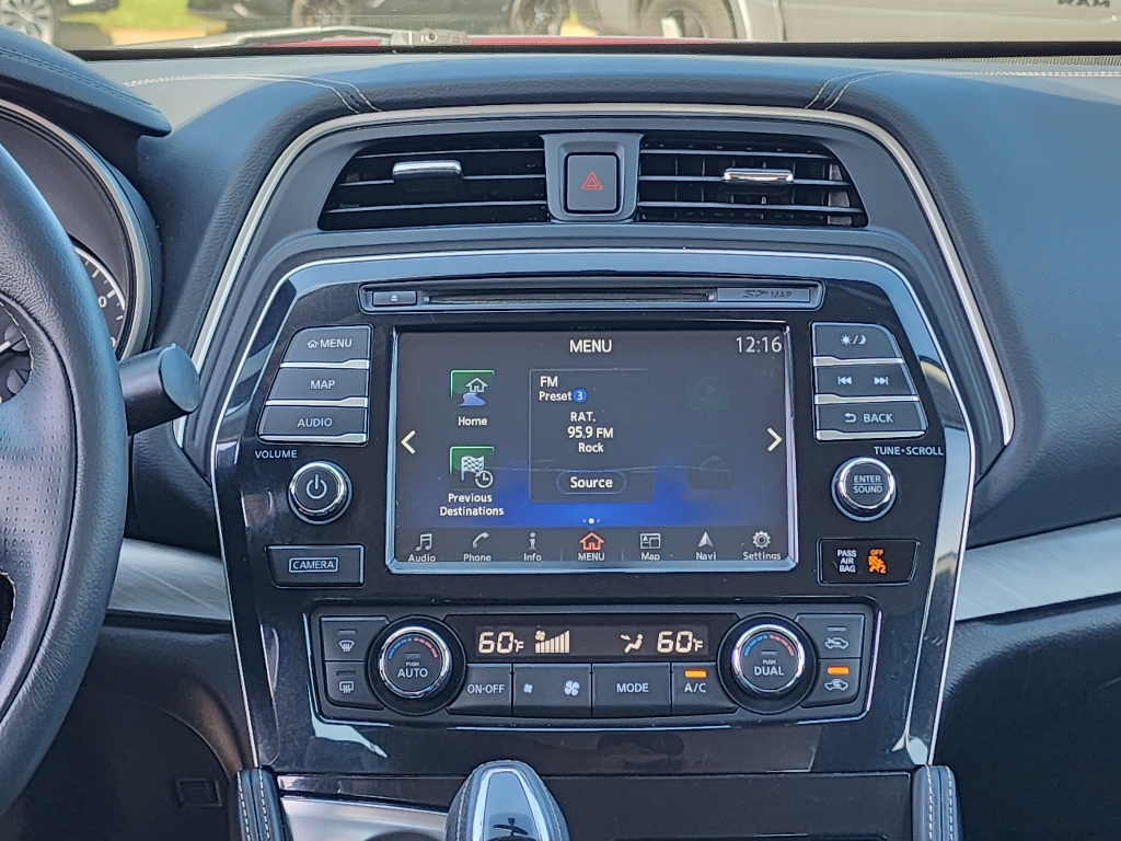 2017 Nissan Maxima SV photo 3