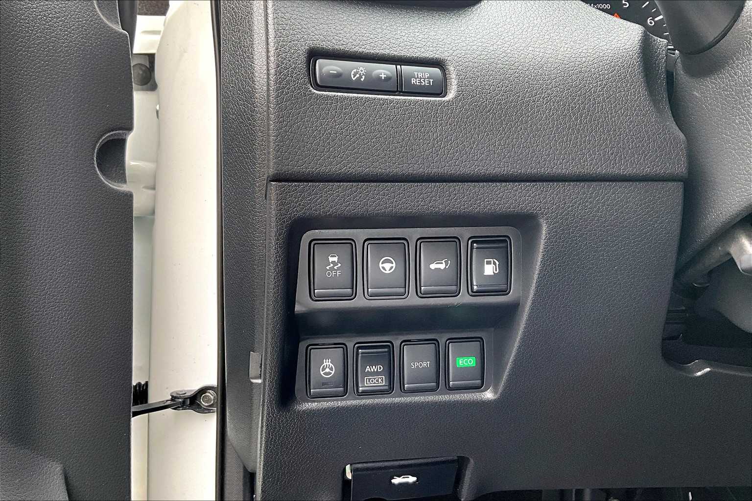 2019 Nissan Rogue SL photo 32