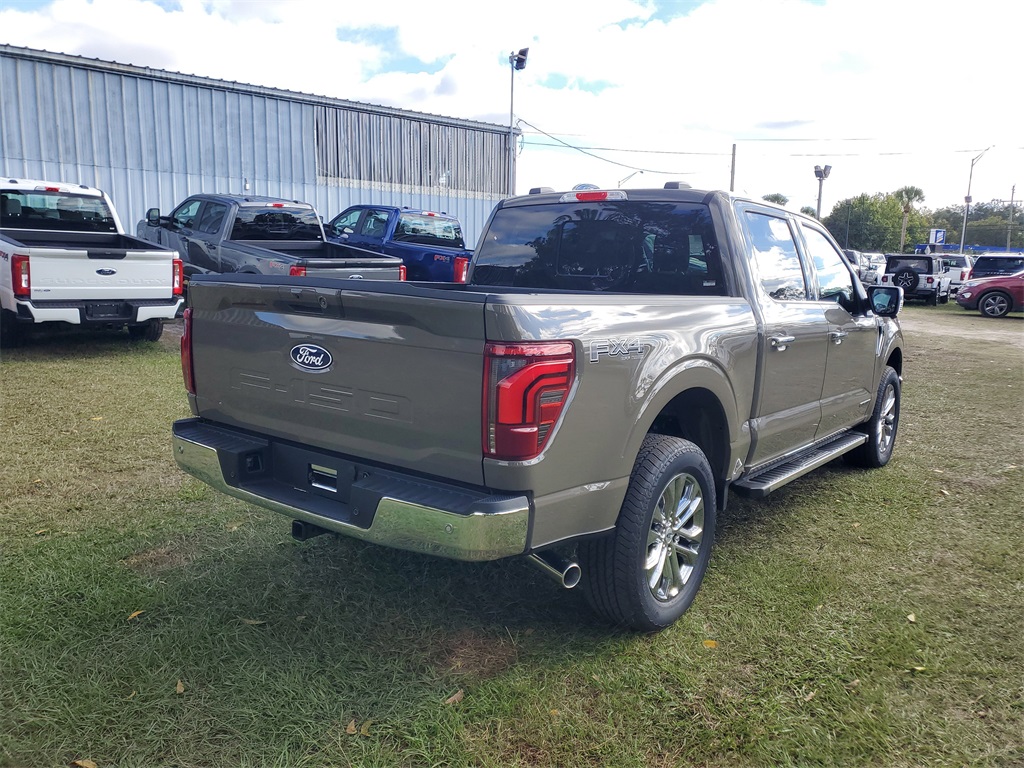 2025 Ford F-150 Lariat photo 2