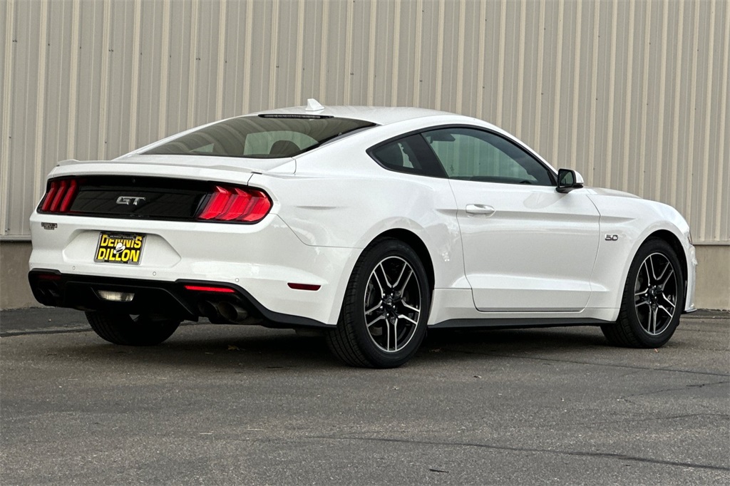 2022 Ford Mustang GT Premium photo 4