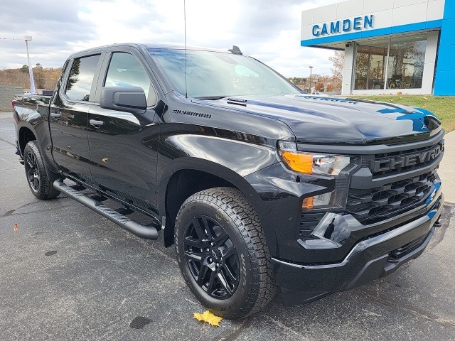 2026 Chevrolet Silverado 1500 Custom photo 2