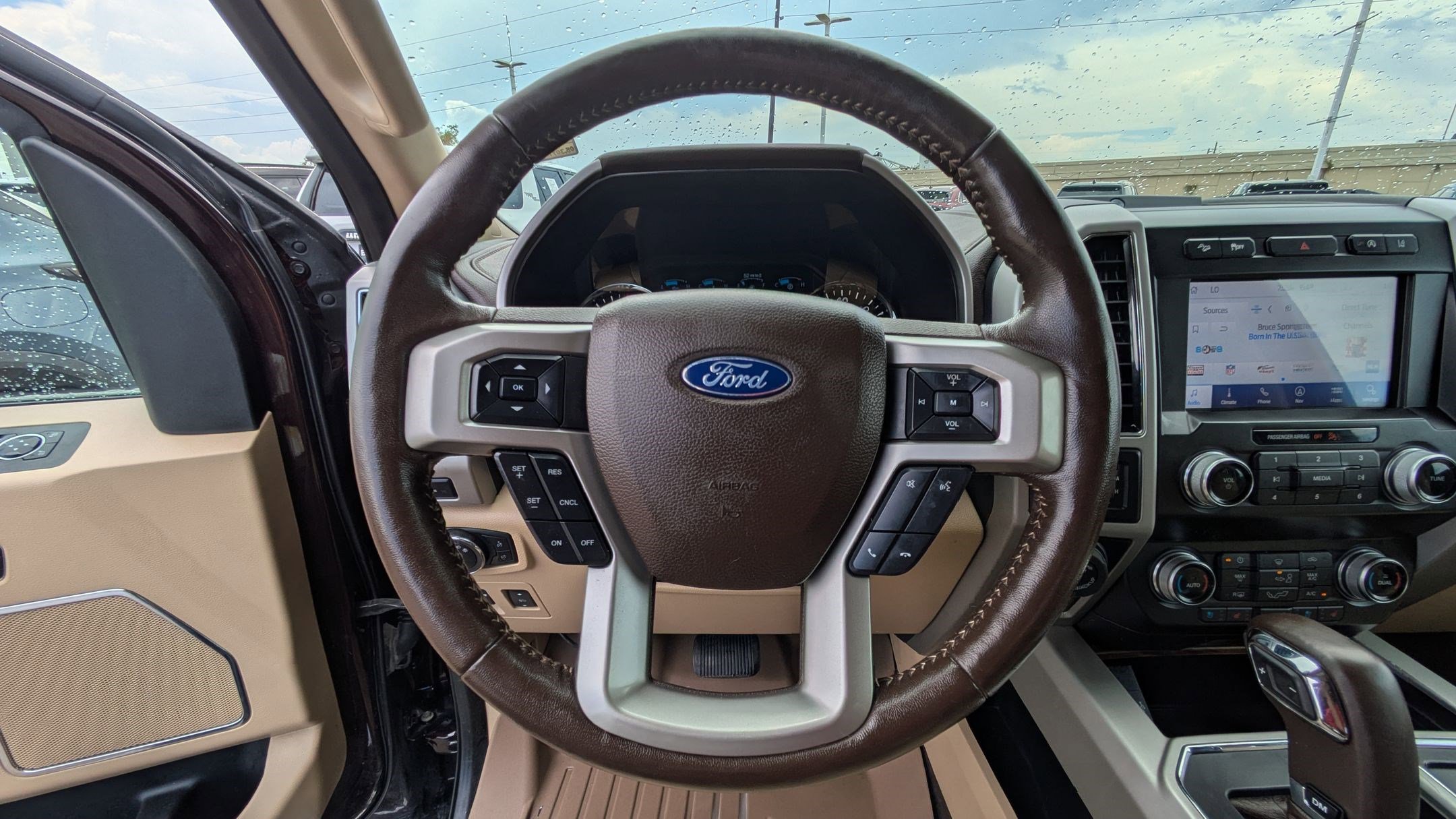 2020 Ford F-150 Lariat photo 15