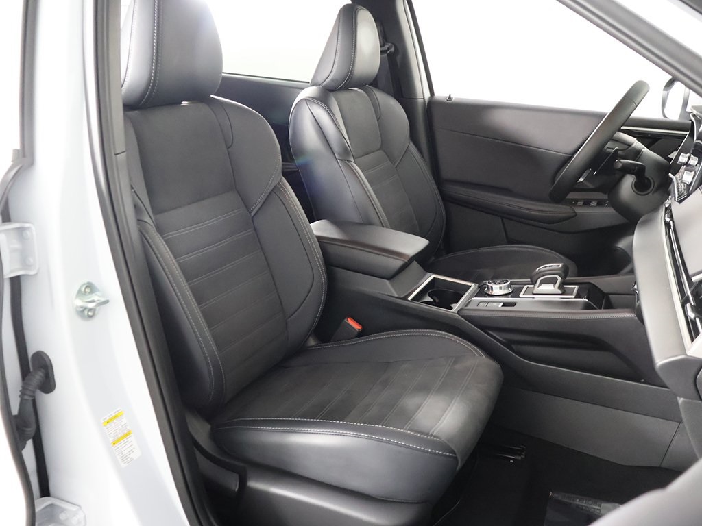 2024 Mitsubishi Outlander SE Ralliart photo 28